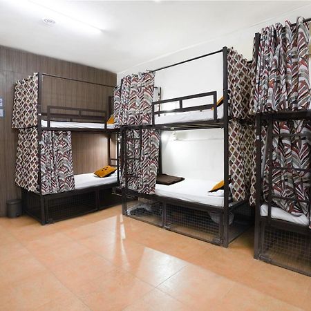 Hide-In Hostel Delhi Új-Delhi Kültér fotó